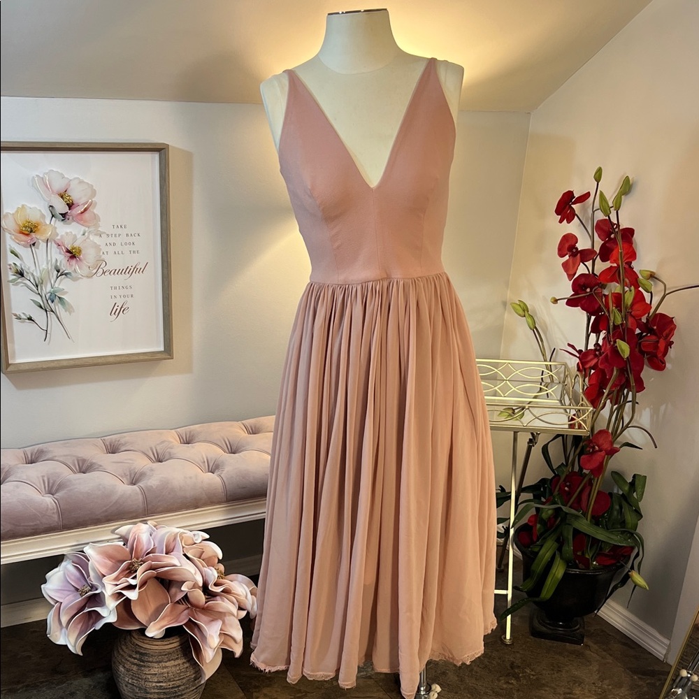 Dress the Population Dusty Rose V-Neck Midi Dress Size Medium